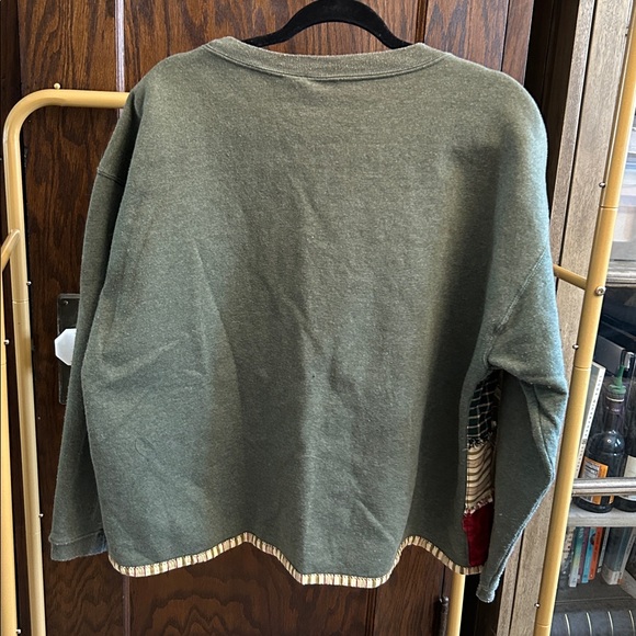 Vintage handmade Patchwork Quilted Button Cardigan - 23 inches pit to pit. - Picture 10 of 12